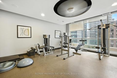 Photo 18 at 407 - 11 St Joseph Street, Bay Street Corridor, Toronto