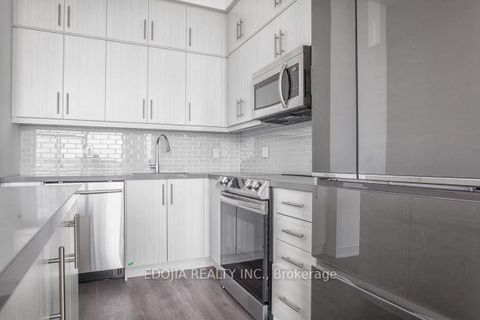 Photo 6 at PH04 - 75 Oneida Crescent, Langstaff, Richmond Hill