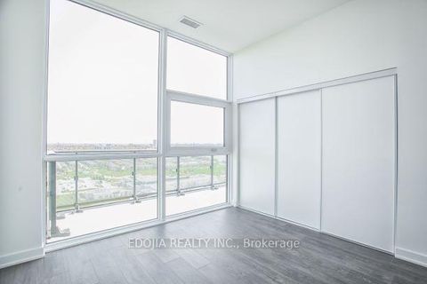 Photo 10 at PH04 - 75 Oneida Crescent, Langstaff, Richmond Hill