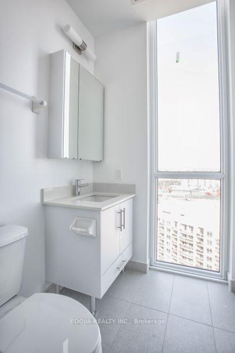 Photo 12 at PH04 - 75 Oneida Crescent, Langstaff, Richmond Hill