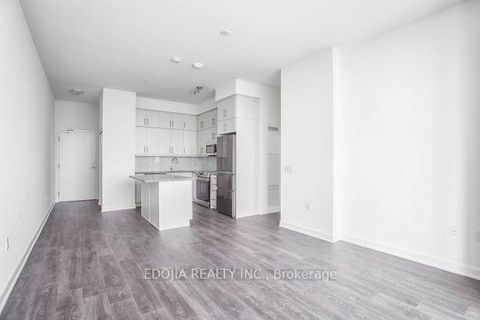 Photo 15 at PH04 - 75 Oneida Crescent, Langstaff, Richmond Hill