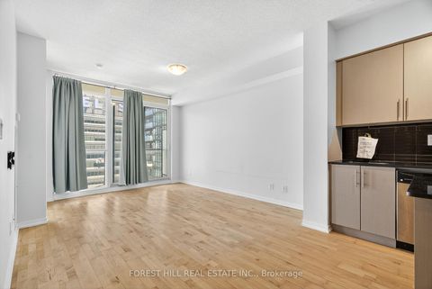 Photo 9 at 3302 - 55 Bremner Boulevard, Waterfront Communities C1, Toronto