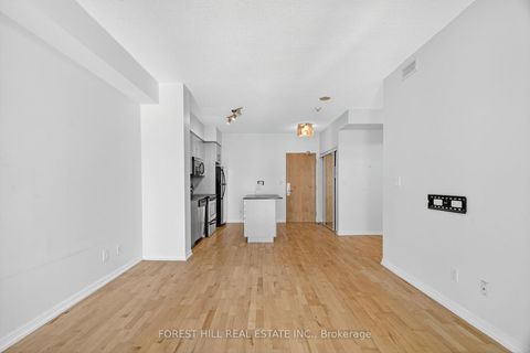 Photo 10 at 3302 - 55 Bremner Boulevard, Waterfront Communities C1, Toronto