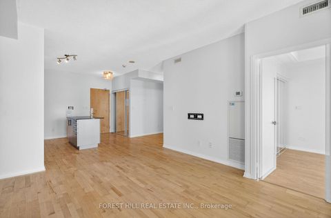 Photo 11 at 3302 - 55 Bremner Boulevard, Waterfront Communities C1, Toronto