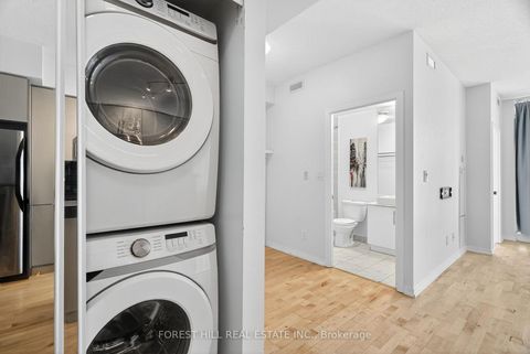 Photo 17 at 3302 - 55 Bremner Boulevard, Waterfront Communities C1, Toronto