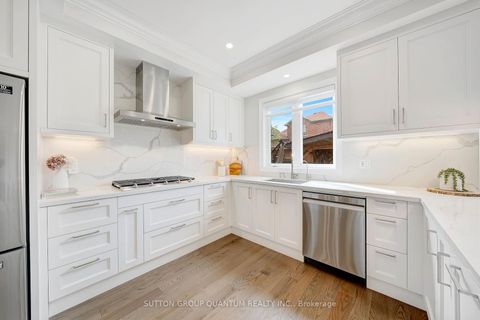 Photo 9 at 2201 Hillmount Drive, WM Westmount, Oakville