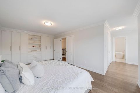 Photo 19 at 2201 Hillmount Drive, WM Westmount, Oakville