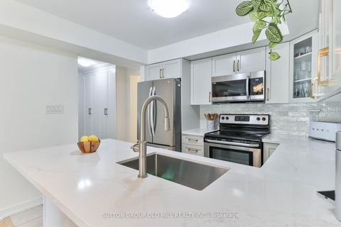 Photo 10 at 22 - 2335 Sheppard Avenue W, Pelmo Park W5, Toronto