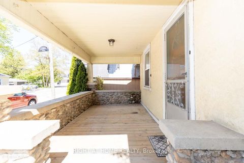 Photo 2 at 85 High Street E, Sutton & Jackson's Point, Georgina