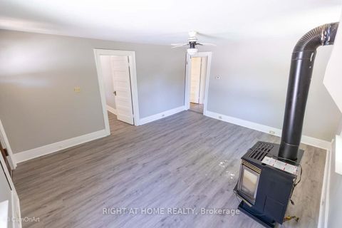 Photo 7 at 85 High Street E, Sutton & Jackson's Point, Georgina