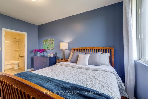 Photo 13 at 512 - 10 Gateway Boulevard, Flemingdon Park, Toronto