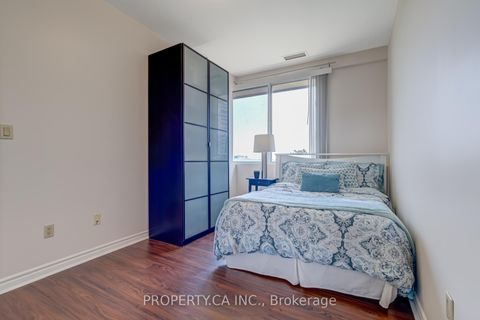 Photo 17 at 512 - 10 Gateway Boulevard, Flemingdon Park, Toronto