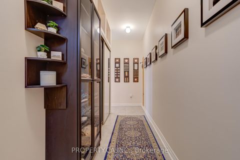 Photo 18 at 512 - 10 Gateway Boulevard, Flemingdon Park, Toronto