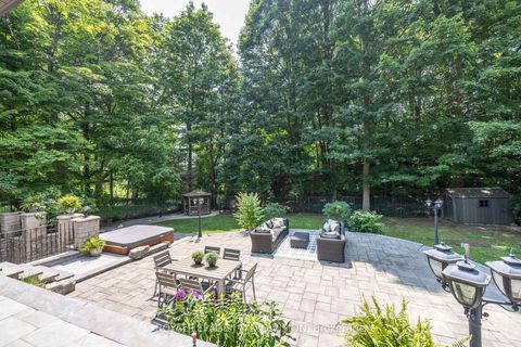 Photo 2 at 1 Knightswood Road, York Mills, Toronto