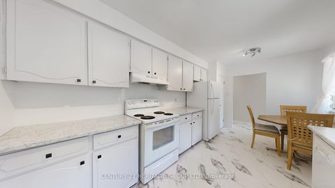 Photo 14 at 224 Glenn Avenue, Stroud, Innisfil