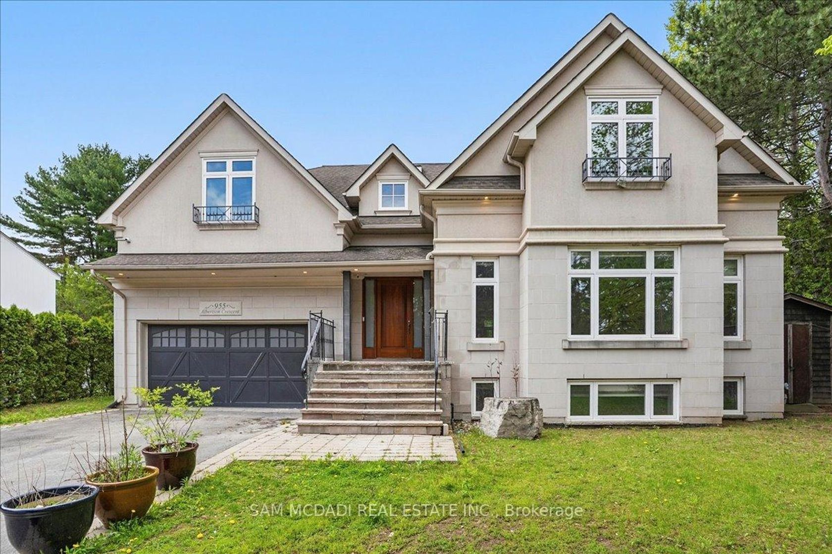 955 Albertson Crescent, Lorne Park, Mississauga 