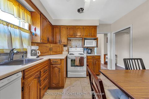 Photo 14 at 24 Beran Drive, Woburn, Toronto