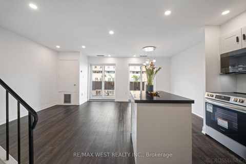 Photo 7 at 236 - 165 Cherokee Boulevard N, Pleasant View, Toronto