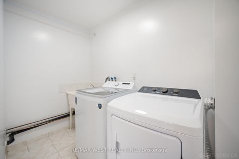 Photo 21 at 236 - 165 Cherokee Boulevard N, Pleasant View, Toronto