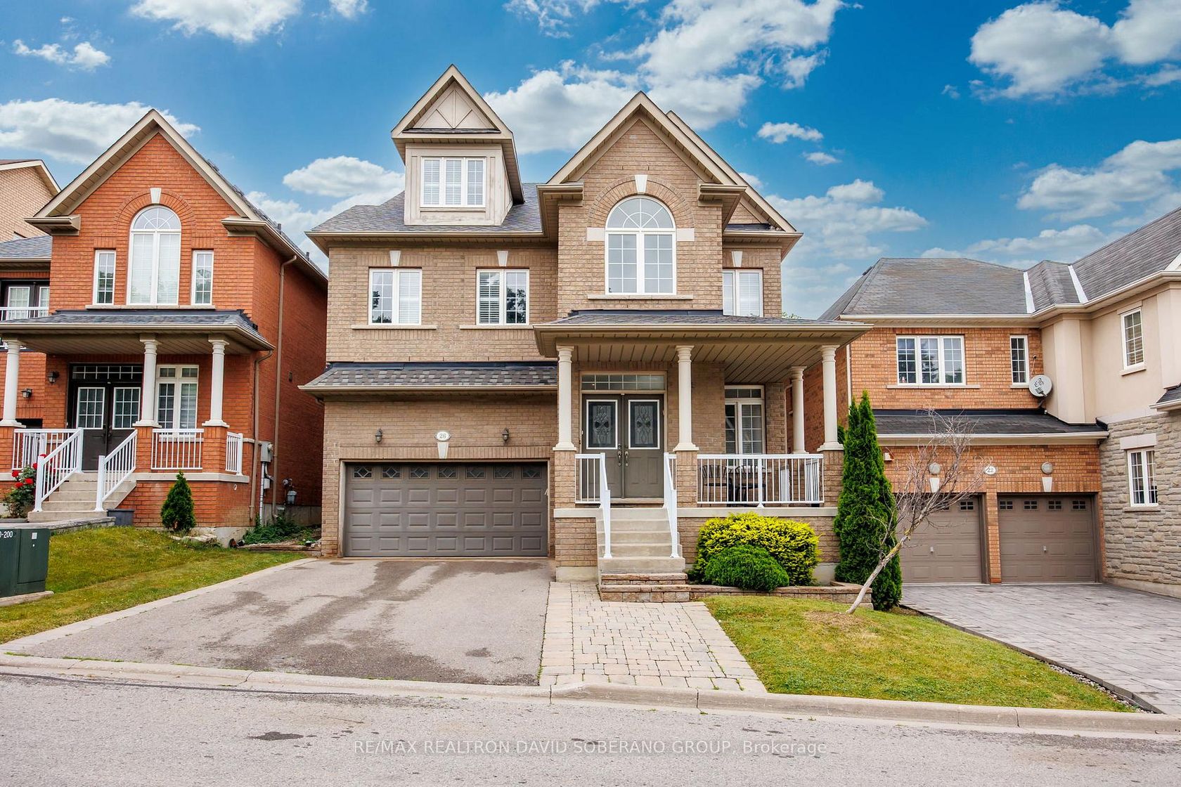 26 Chopin Boulevard, Patterson, Vaughan 