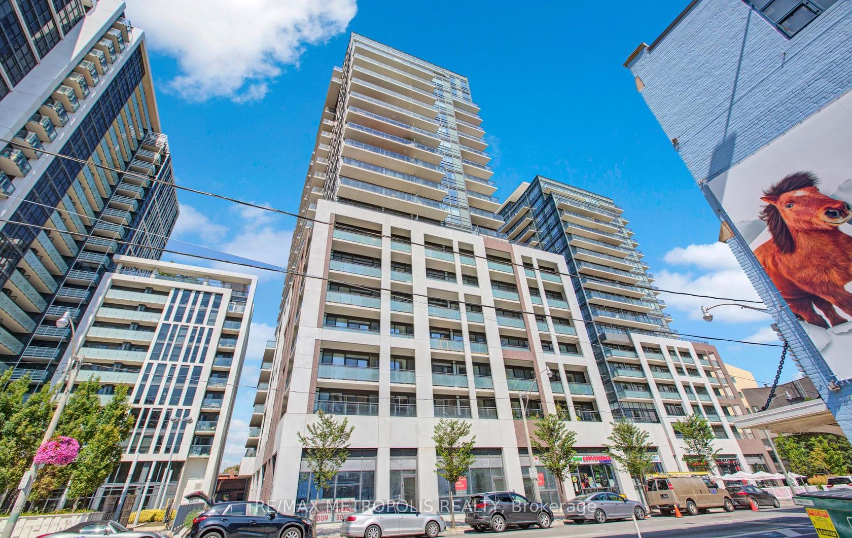 2015 - 460 Adelaide Street E, Moss Park, Toronto 