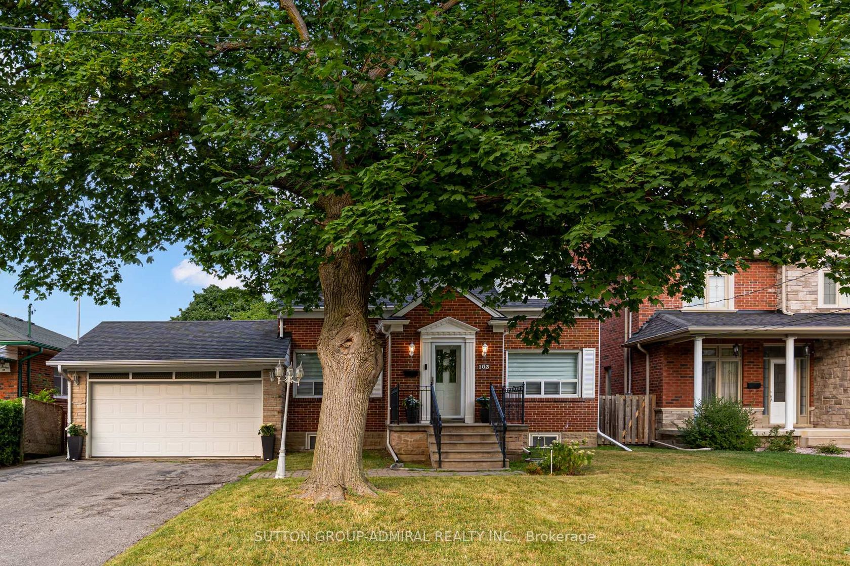 103 Neilson Drive, Markland Wood, Toronto 
