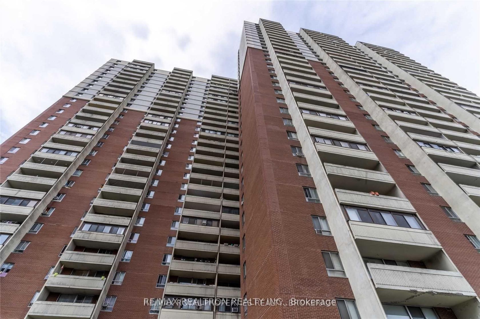 2911 - 5 Massey Square, Crescent Town, Toronto 