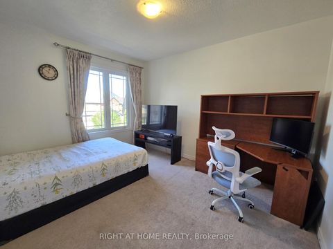 Photo 33 at 93 Oberfrick Avenue, Patterson, Vaughan