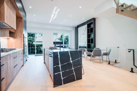 Photo 9 at 106 Park Street, Cliffside, Toronto