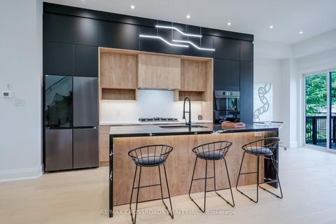Photo 11 at 106 Park Street, Cliffside, Toronto