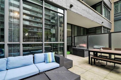 Photo 14 at 214 - 8 Charlotte Street, Waterfront Communities C1, Toronto