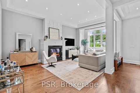 Photo 2 at 76 South Kingsway, Swansea, Toronto
