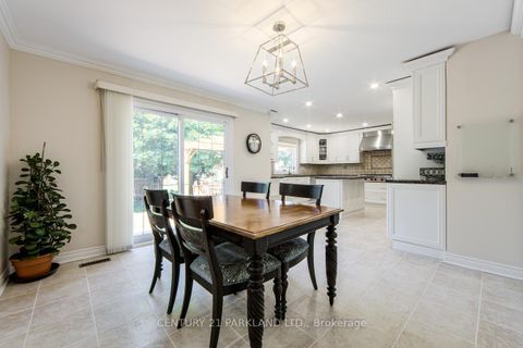Photo 12 at 112 Strathearn Avenue, Bayview Hill, Richmond Hill