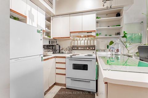 Photo 4 at 343 Greenwood Avenue, Coxwell, Toronto