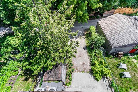 Photo 30 at 343 Greenwood Avenue, Coxwell, Toronto