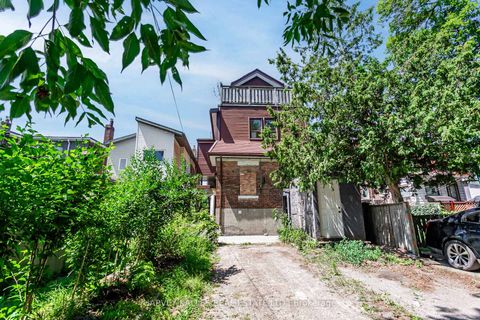 Photo 32 at 343 Greenwood Avenue, Coxwell, Toronto
