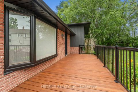 Photo 1 at 1386 Gilford Road, Rural Innisfil, Innisfil Photo 1 at 1386 Gilford Road, Rural Innisfil, Innisfil