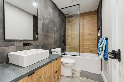 Photo 10 at 1386 Gilford Road, Rural Innisfil, Innisfil