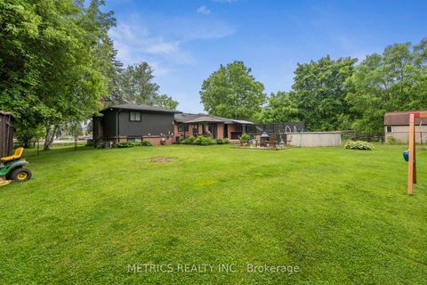 Photo 24 at 1386 Gilford Road, Rural Innisfil, Innisfil Photo 24 at 1386 Gilford Road, Rural Innisfil, Innisfil