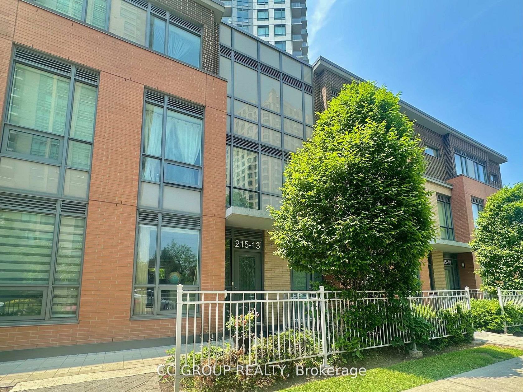 Th13 - 215 Bonis Avenue, Sullivan, Toronto 