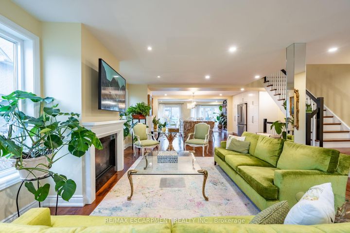 Photo 6 at 91 Edgewater Drive, Stoney Creek, Hamilton