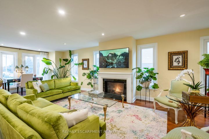 Photo 7 at 91 Edgewater Drive, Stoney Creek, Hamilton
