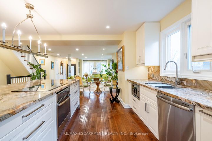 Photo 14 at 91 Edgewater Drive, Stoney Creek, Hamilton
