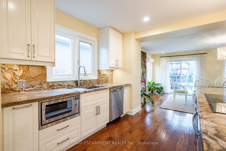 Photo 15 at 91 Edgewater Drive, Stoney Creek, Hamilton