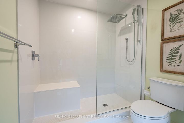 Photo 22 at 91 Edgewater Drive, Stoney Creek, Hamilton