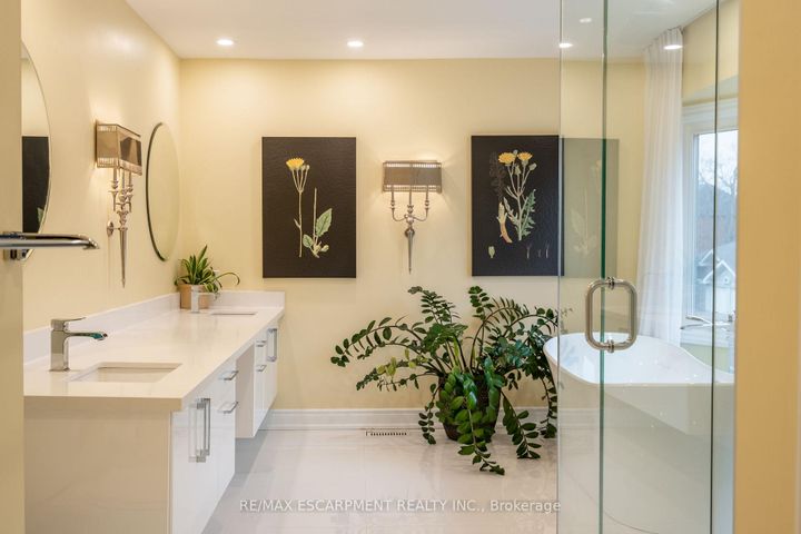 Photo 29 at 91 Edgewater Drive, Stoney Creek, Hamilton