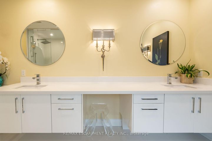 Photo 31 at 91 Edgewater Drive, Stoney Creek, Hamilton