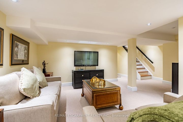 Photo 35 at 91 Edgewater Drive, Stoney Creek, Hamilton