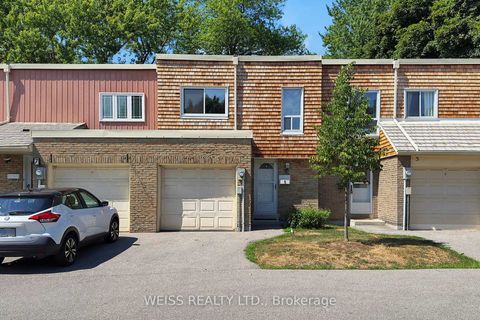 Photo 0 at 5 Thorny Vineway, Bayview Village, Toronto