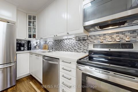 Photo 12 at 5 Thorny Vineway, Bayview Village, Toronto